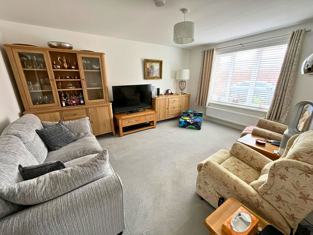 8 Bullrush Close